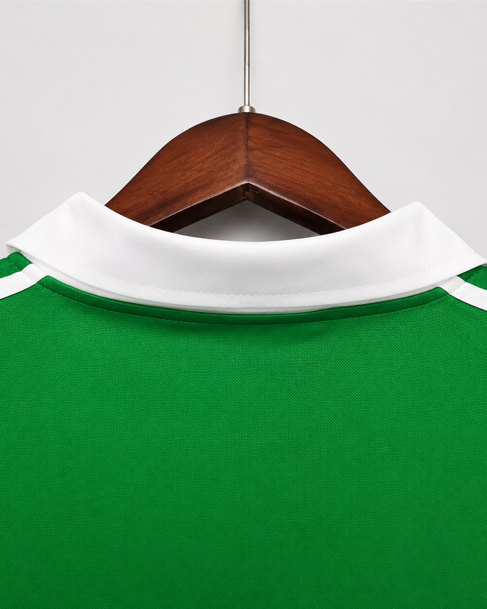 Celtics soccer jersey vintage verde minimalista