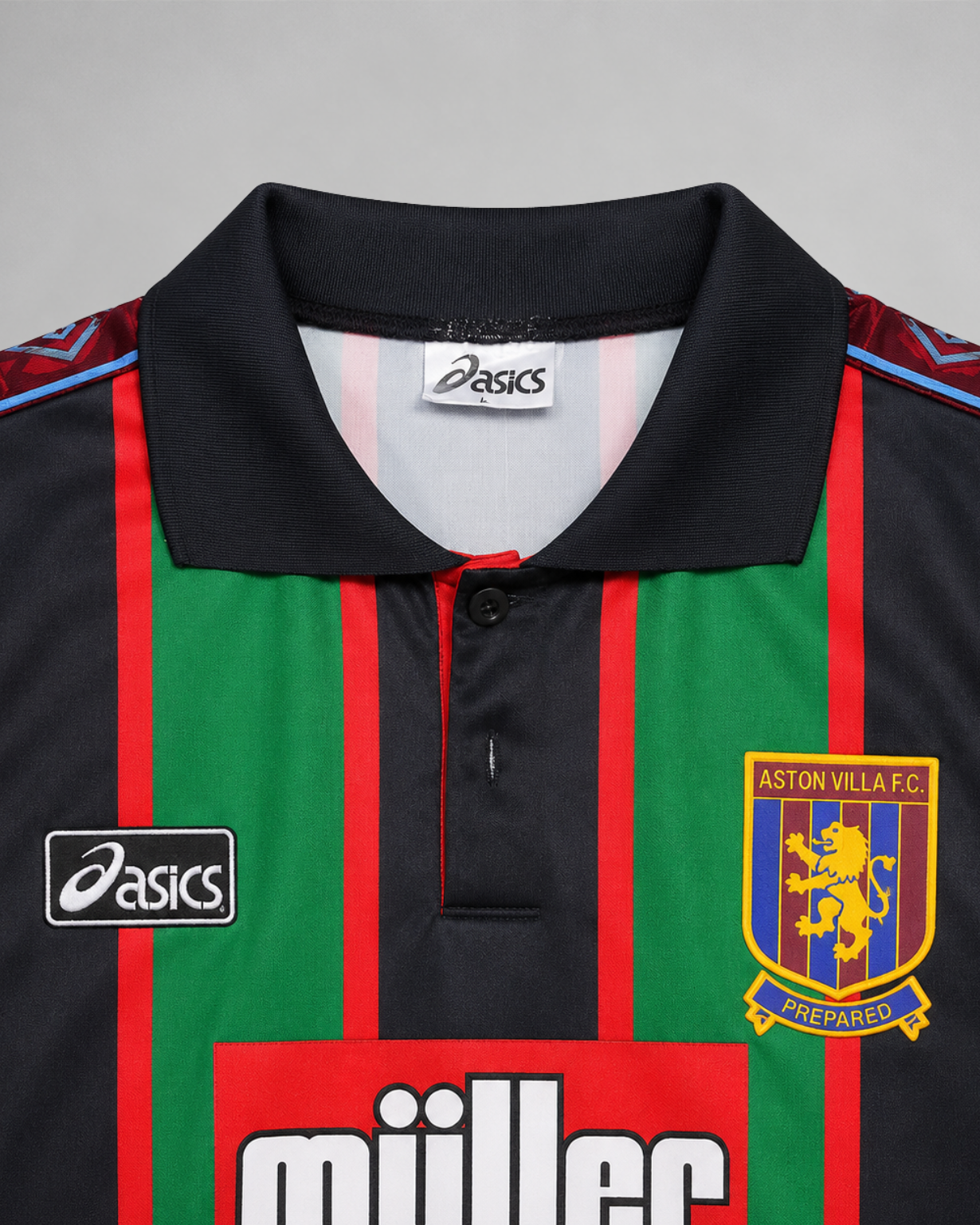 Dettaglio stemma Aston Villa maglia vintage 1993/95
