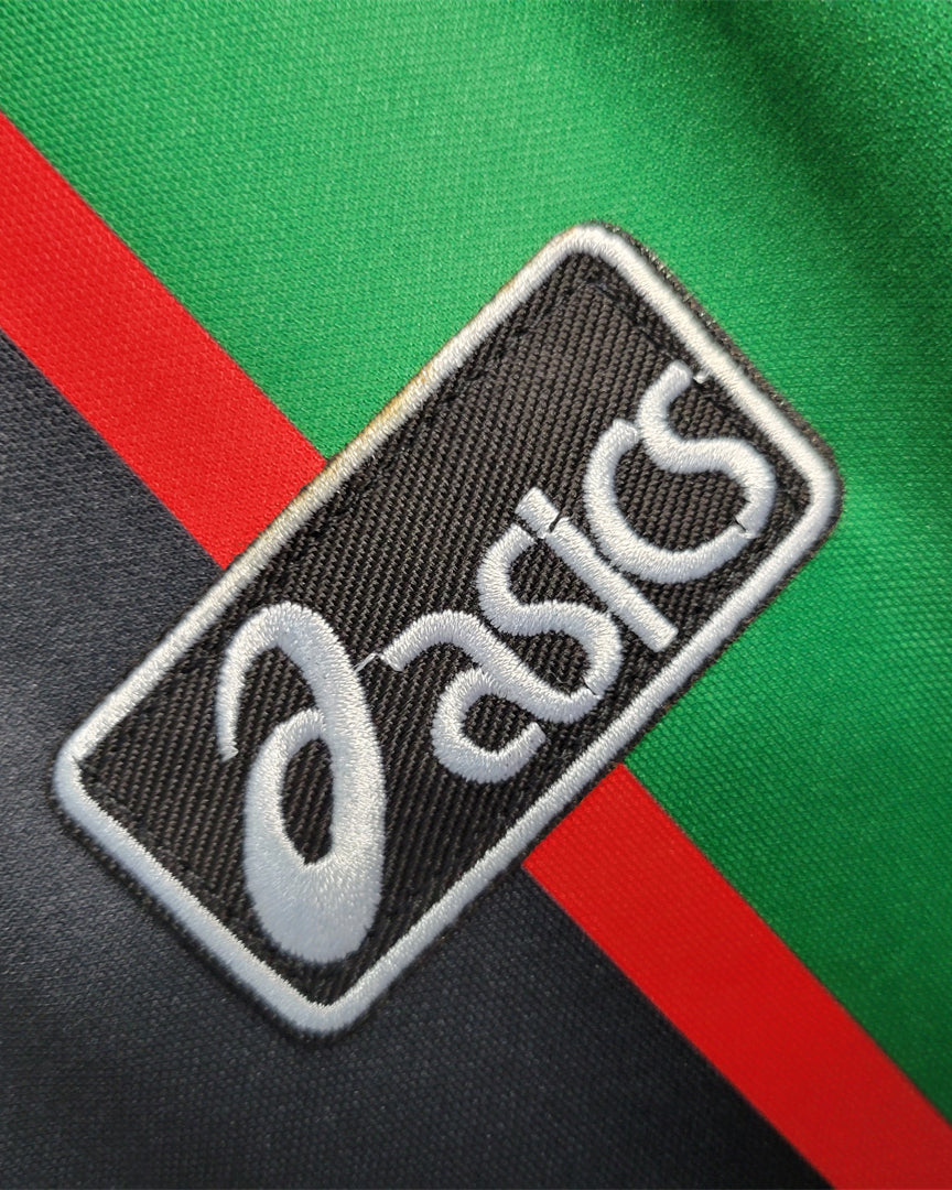 Vista completa Aston Villa away shirt 1993/95 stile vintage