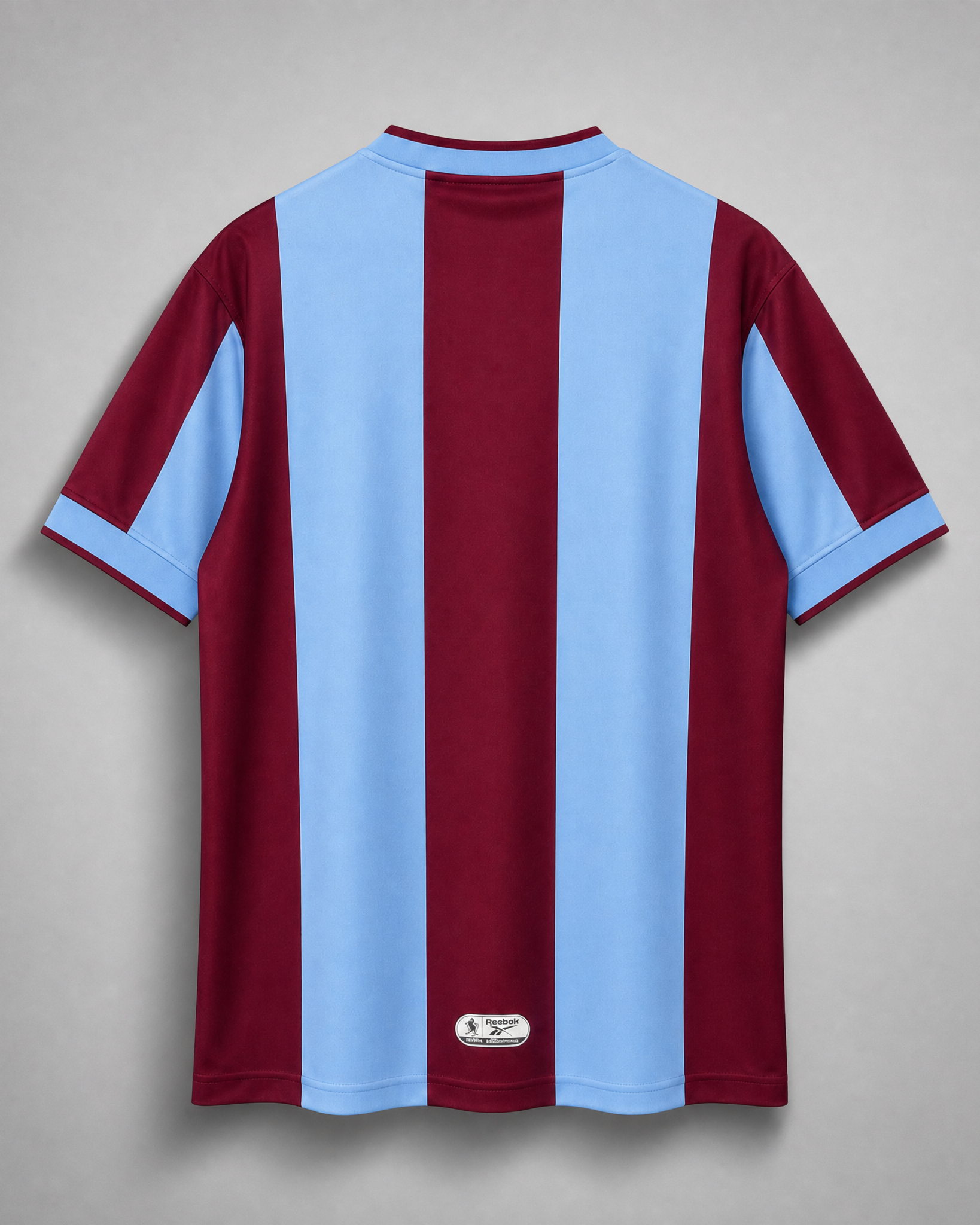 Aston Villa football shirt vintage 1999/00 vista frontale