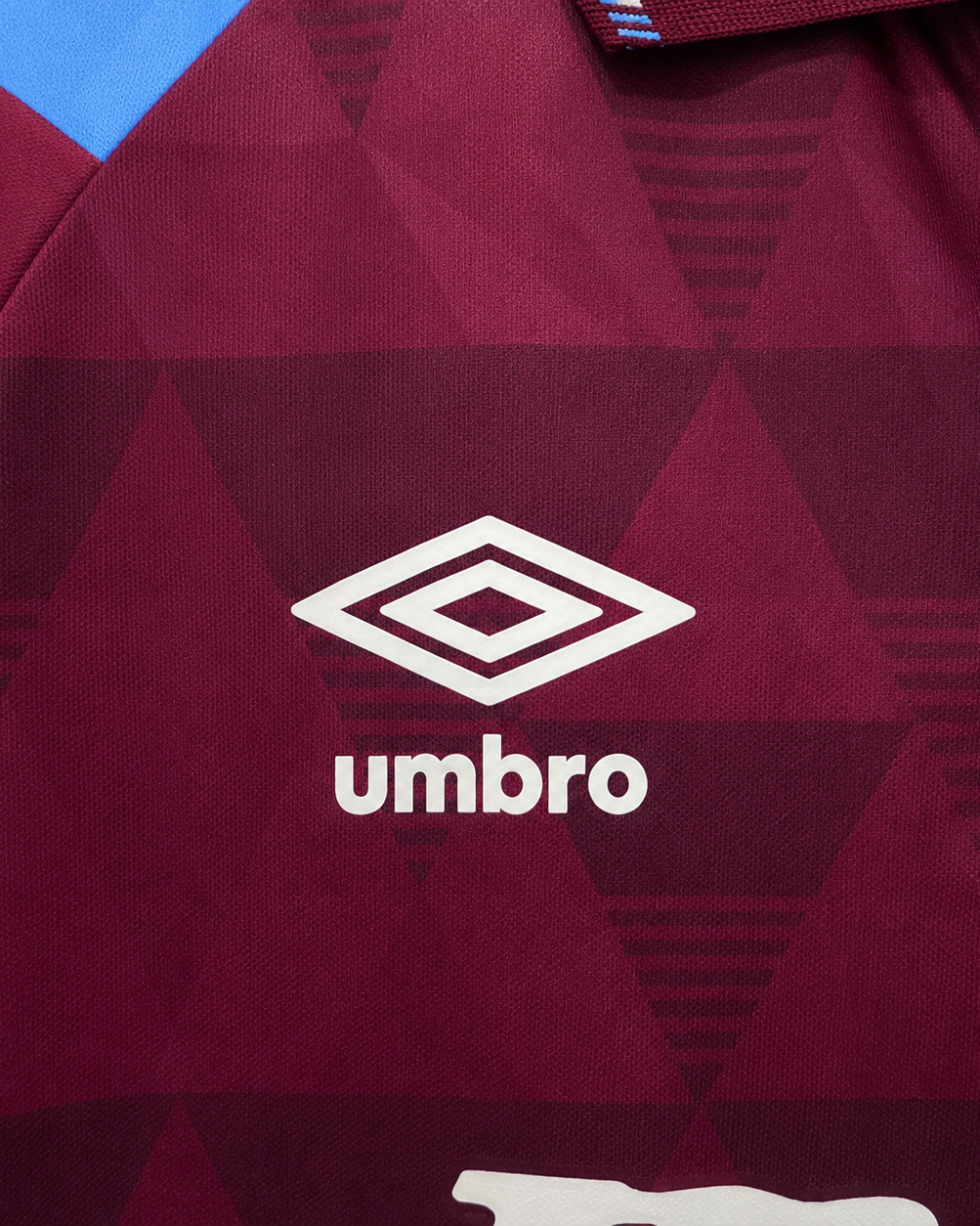 Dettaglio colletto Aston Villa maglia home 1990/91