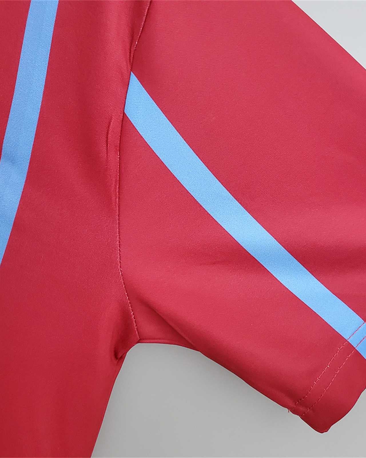 Retro Aston Villa soccer jersey anni 90 vista posteriore