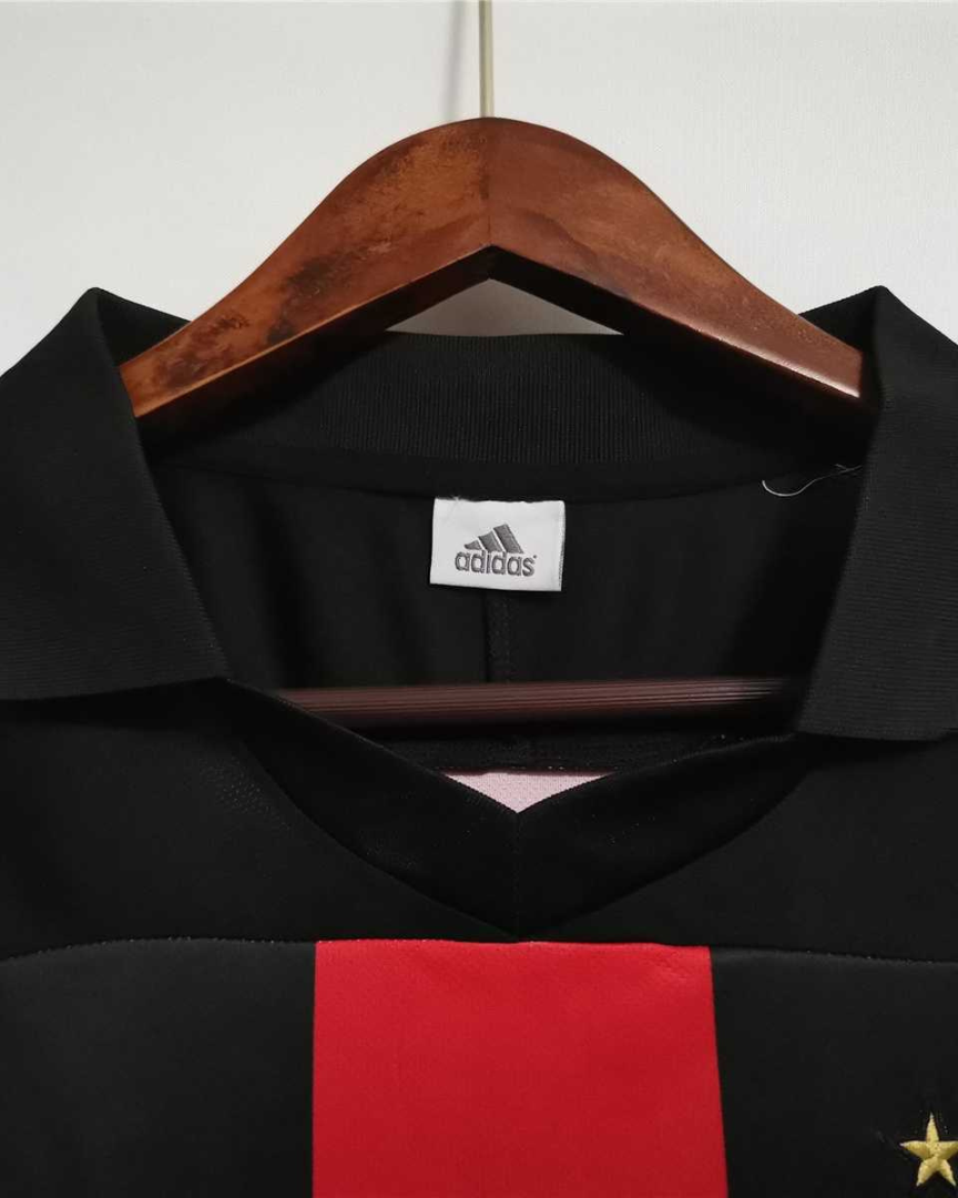 Colletto classico maglia Milan retro anni Duemila