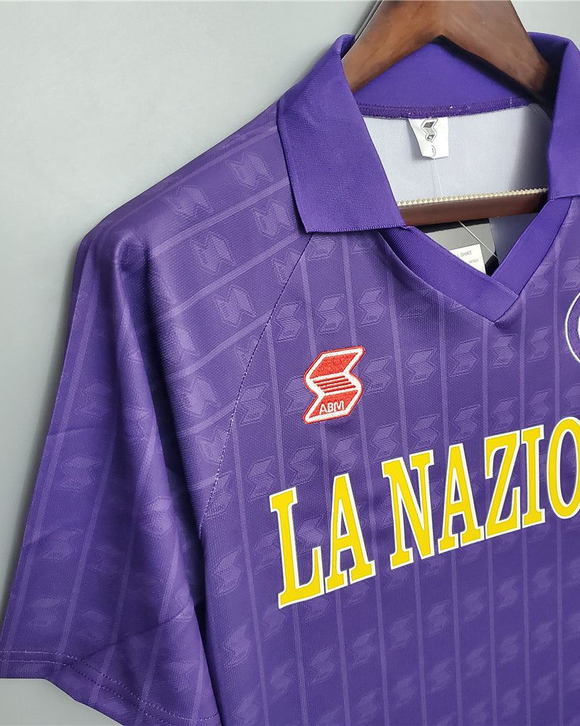 Dettaglio della trama del tessuto e storico Fiorentina 1989.