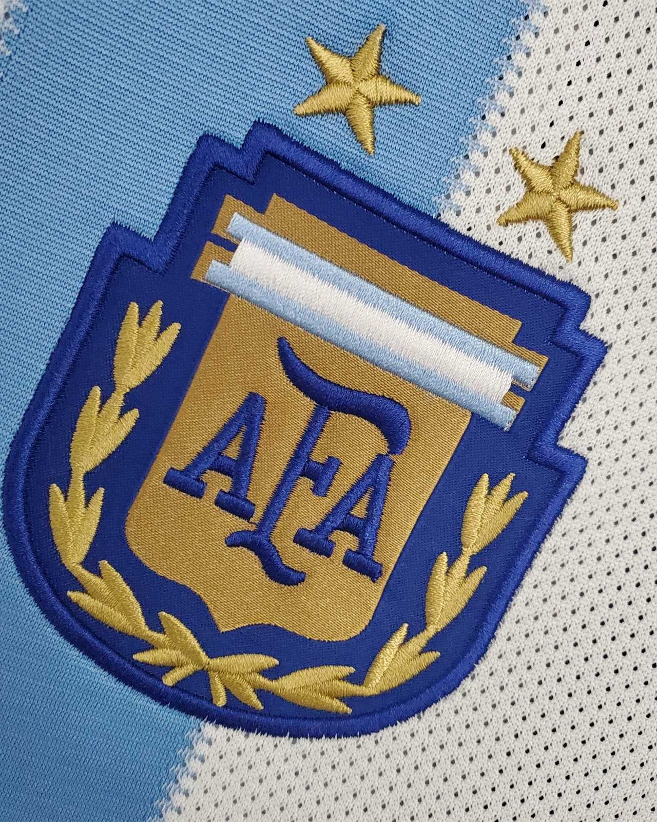 Dettaglio stemma Argentina maglia home 2010