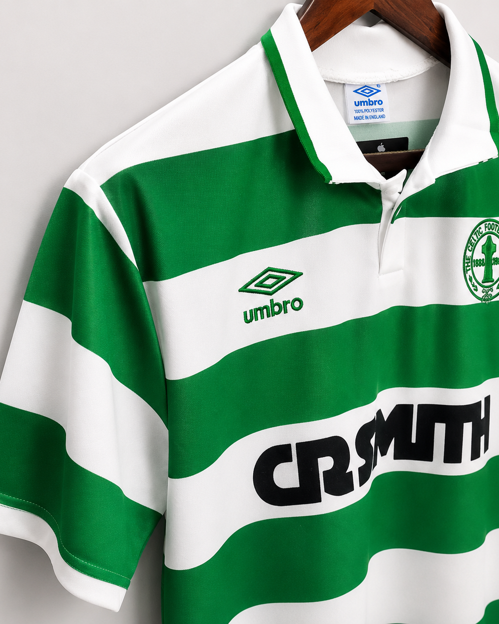 Dettaglio colletto Celtics maglia vintage anni 80