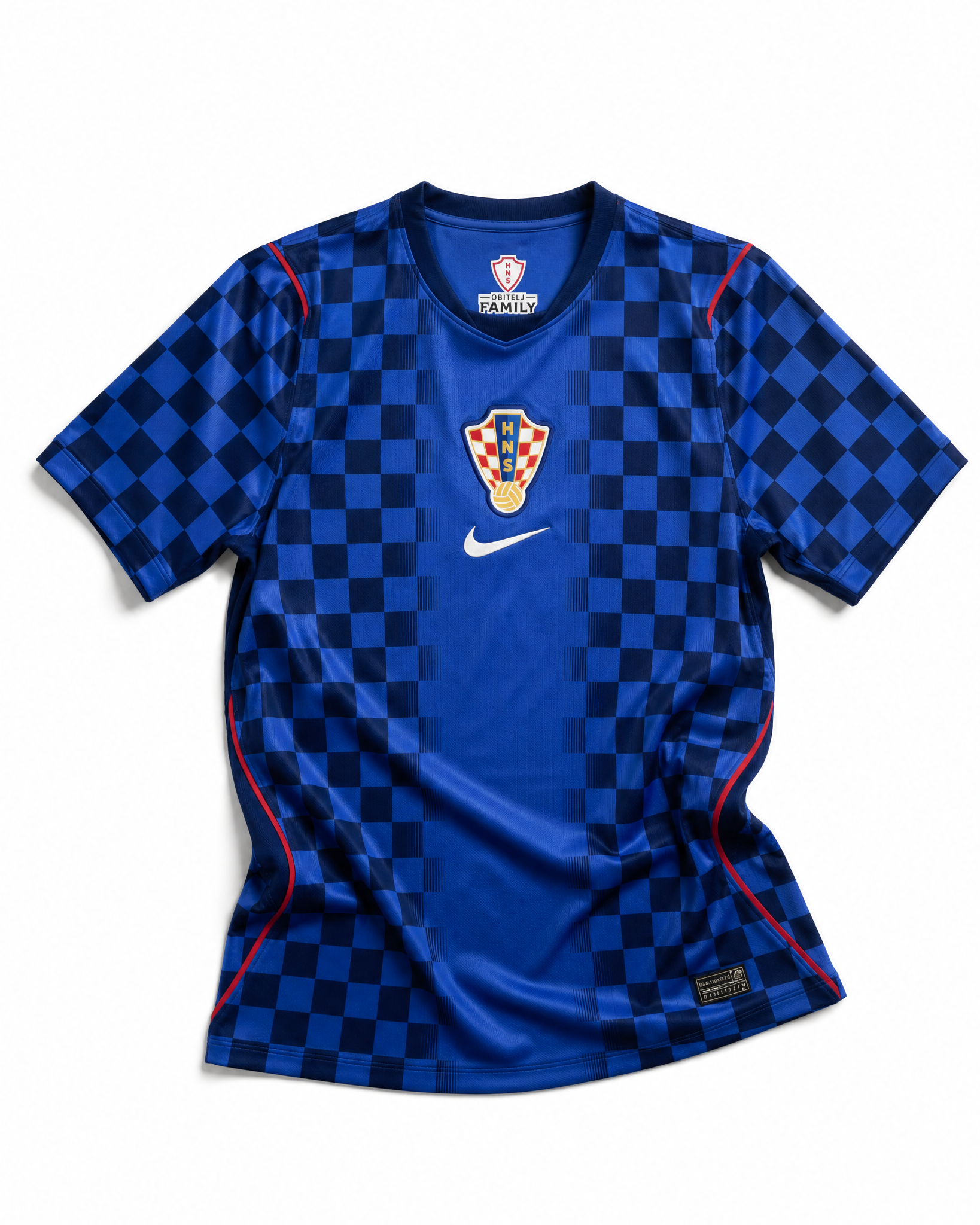 Fronte della maglia away della Croazia 2026 blu scuro con pattern a scacchiera tono su tono e stemma centrale
