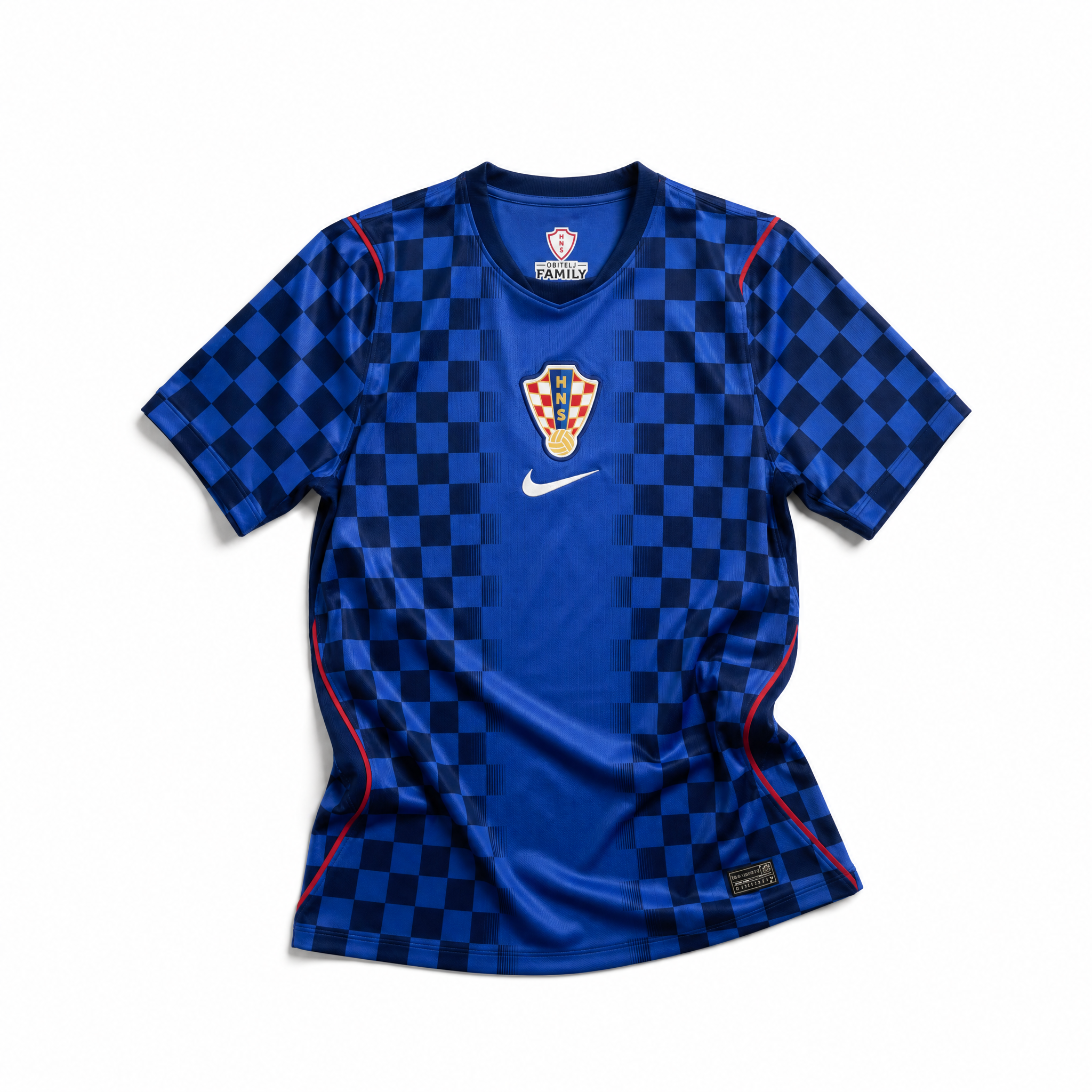 Fronte della maglia away della Croazia 2026 blu scuro con pattern a scacchiera tono su tono e stemma centrale