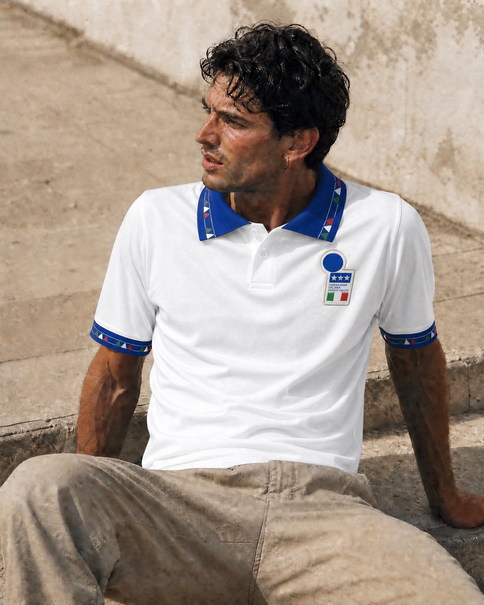Roberto Baggio in campo con la maglia bianca dell'Italia a USA '94.