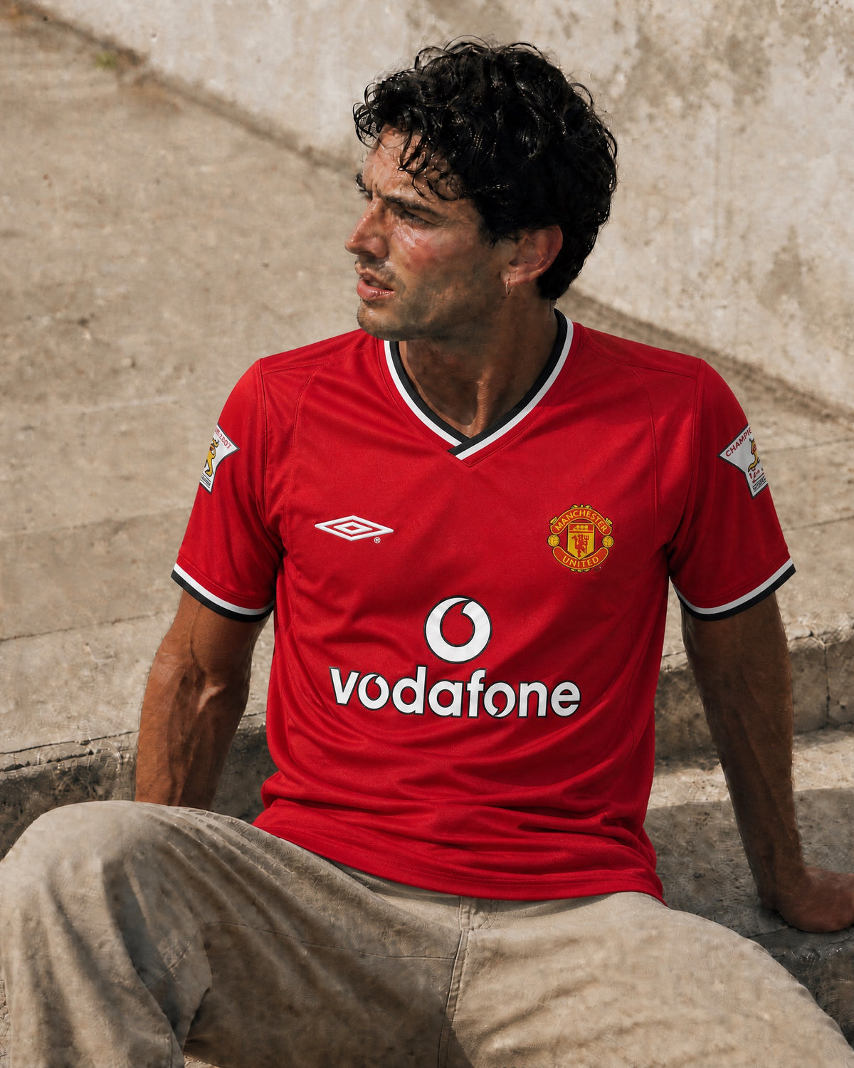David Beckham con maglia Manchester United Home 2001/02 durante la stagione