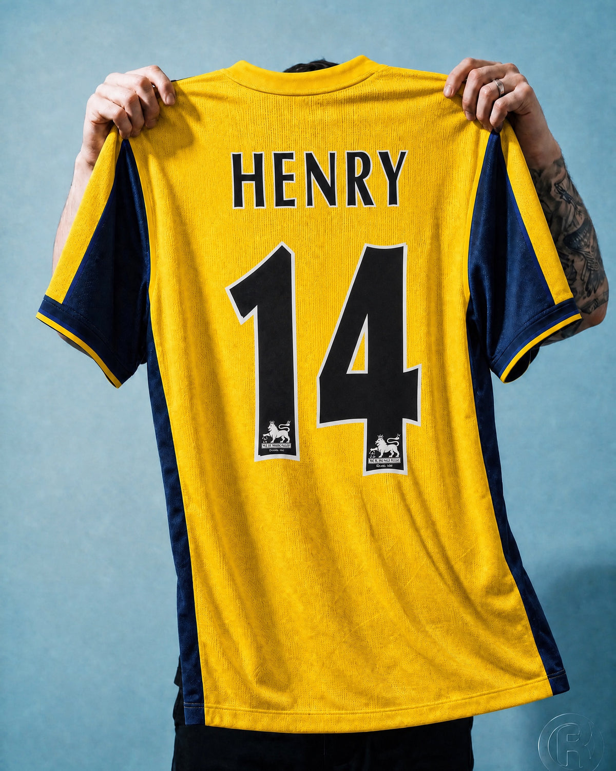 Retro maglia Thierry Henry Arsenal 1999/00 con nome HENRY e numero 14