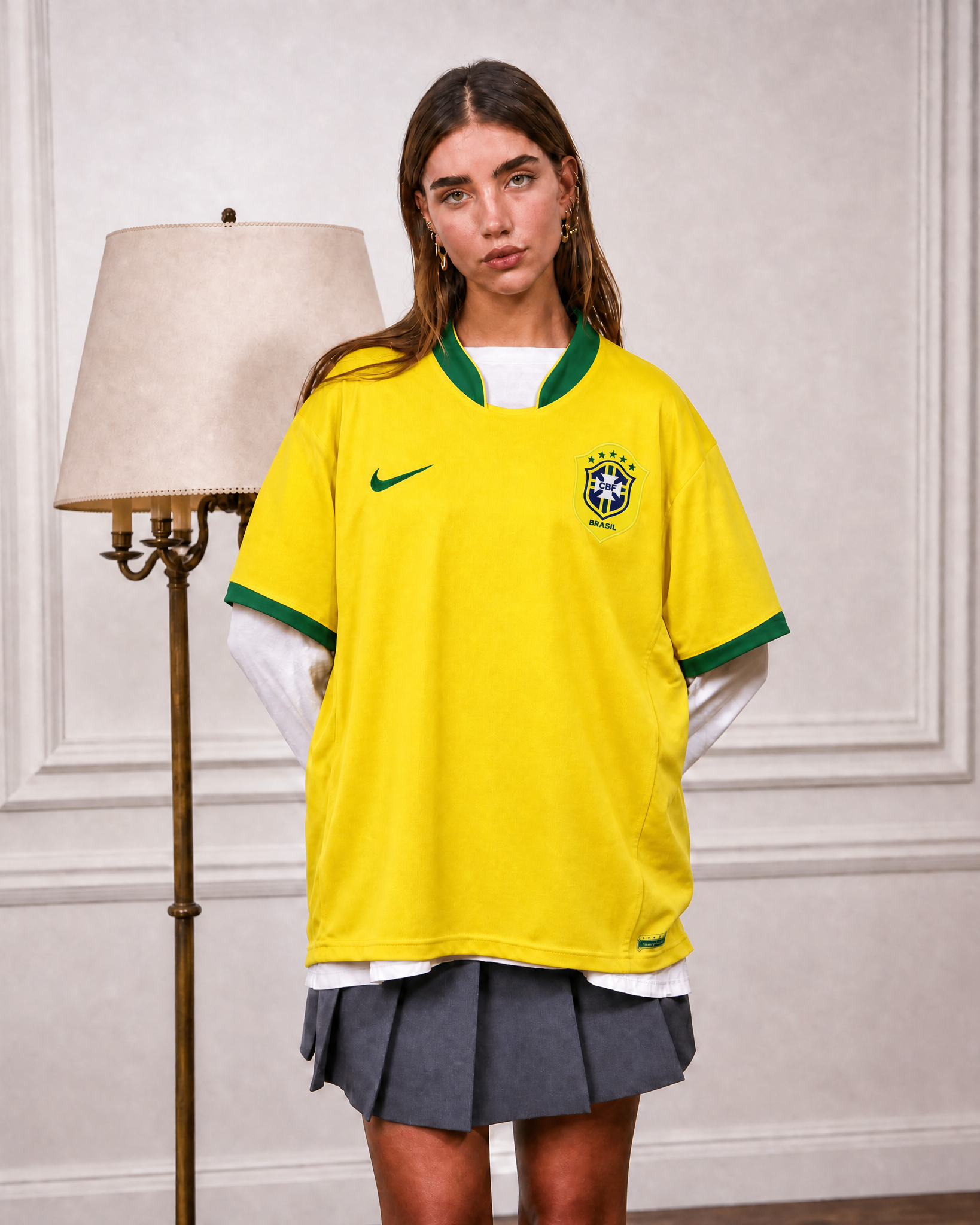 Maglia Brasile 2006 Home vista frontale con stemma nazionale