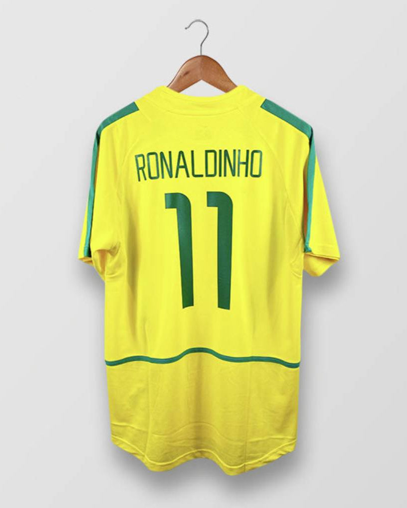 Maglia Brasile Home 2002 Ronaldinho numero 11 retro giallo con dettagli verdi