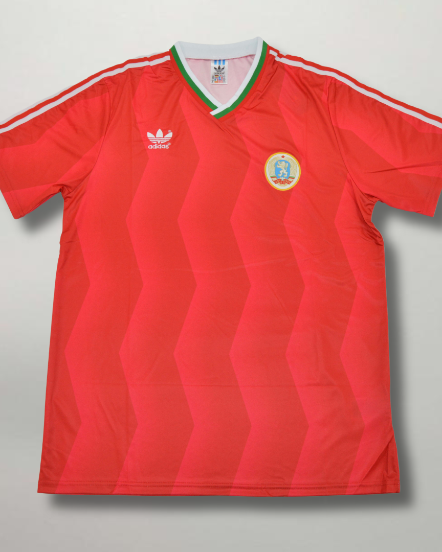 Maglia Bulgaria Away 1986 rossa Adidas con dettagli bianchi e verdi