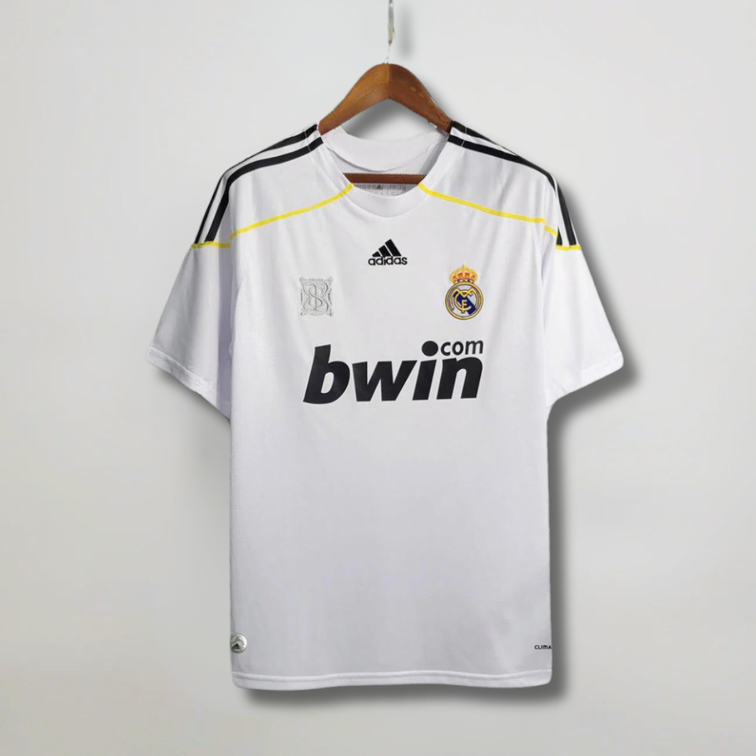 Maglia Real Madrid 2009/10 home bianca vista frontale con sponsor Bwin