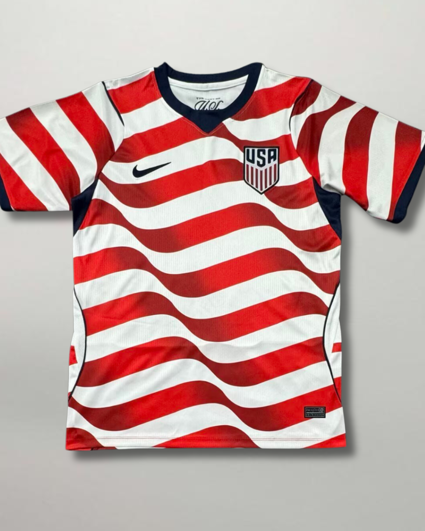 Maglia USA Home 2026 bianca Sail Nike con onde rosse Stars and Stripes