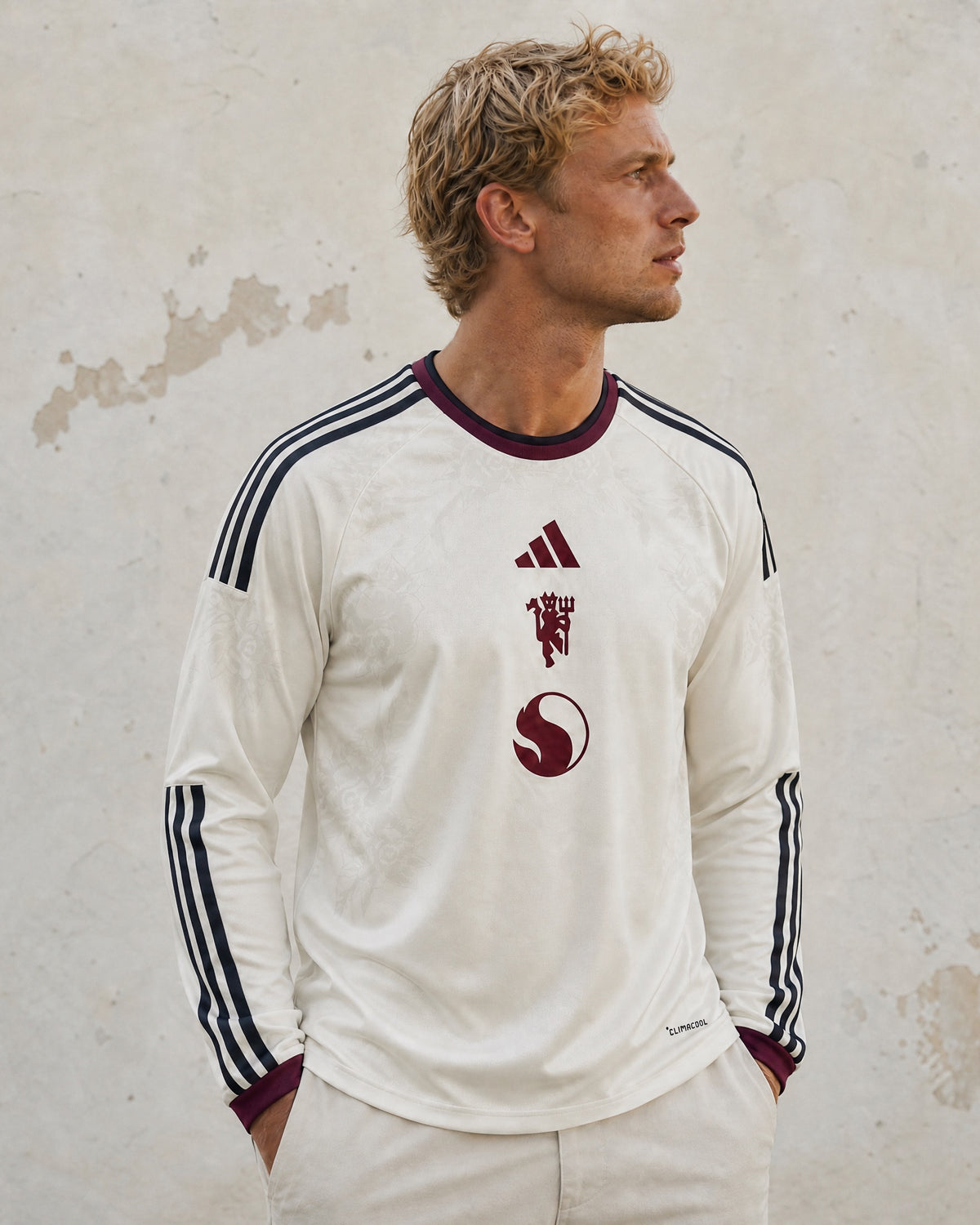 Dettaglio Maglia Man. United Third Long 2026/27 con motivo floreale