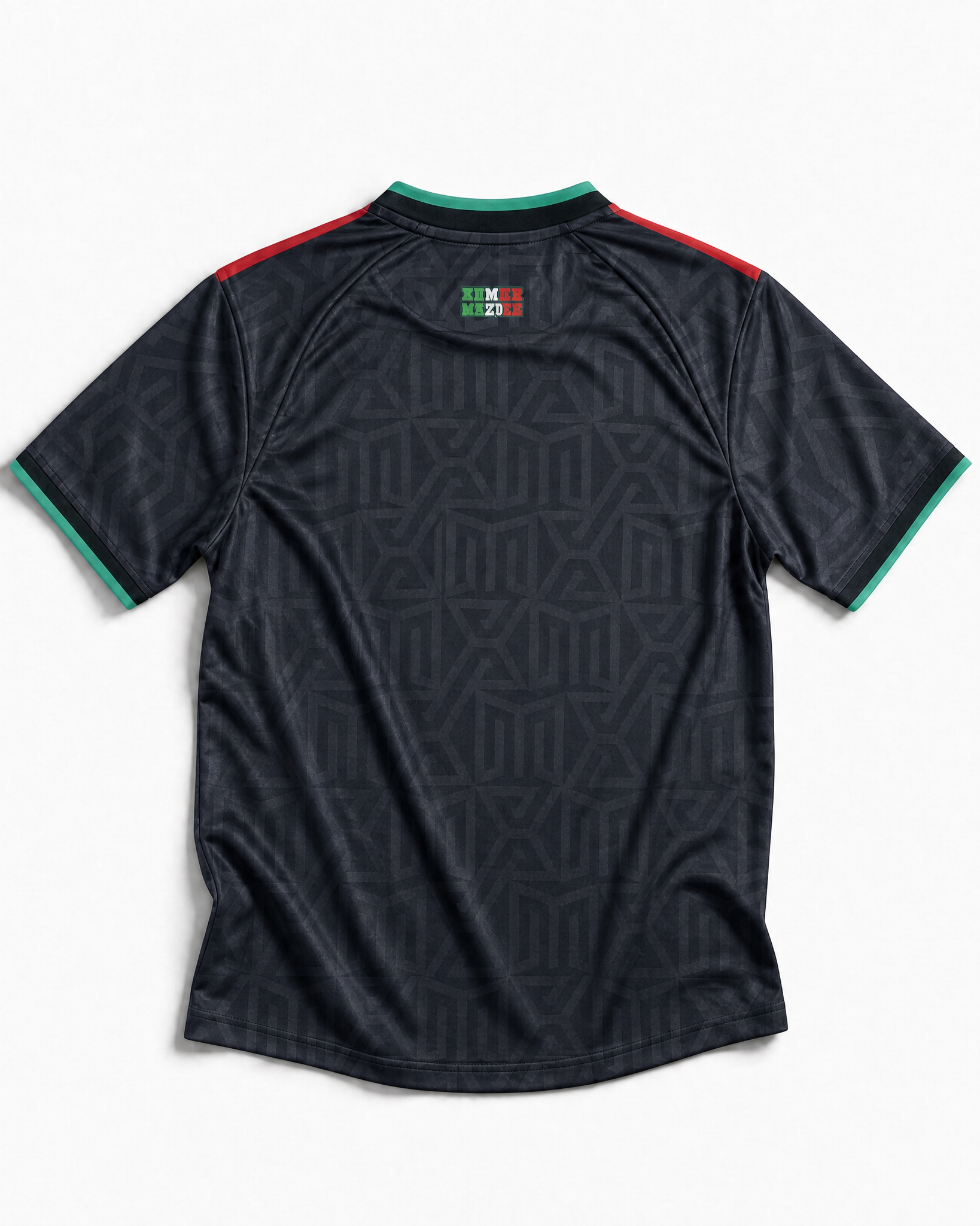 Retro maglia third El Tri FIFA World Cup 2026 — tessuto nero con trama decorativa ispirata alla cultura azteca, maniche corte con profili tricolori sulle spalle