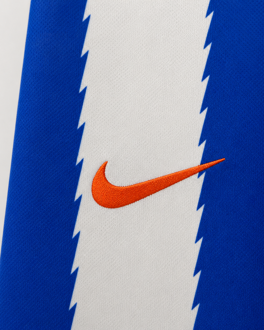 Dettaglio frontale Porto maglia calcio vintage 2010/11