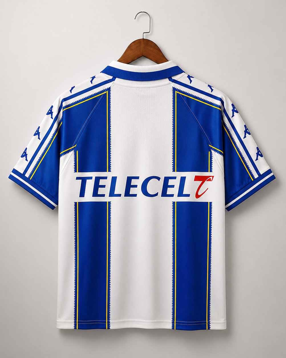 Dettaglio colletto Porto maglia home vintage blu bianca