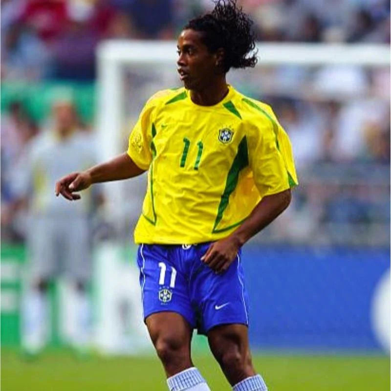 Ronaldinho con maglia Brasile 2002 durante il Mondiale