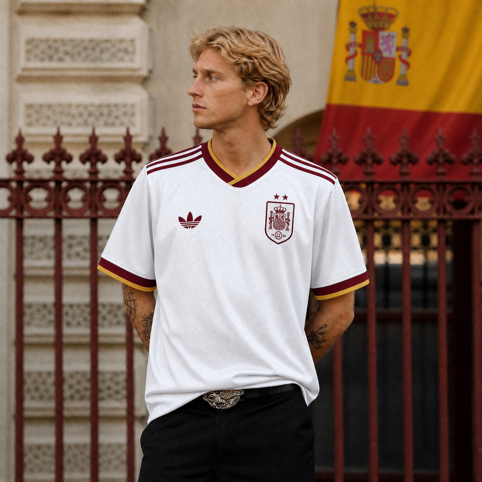Maglia Away Spagna 2026 ispirata alla vittoria mondiale con design elegante e minimalista.