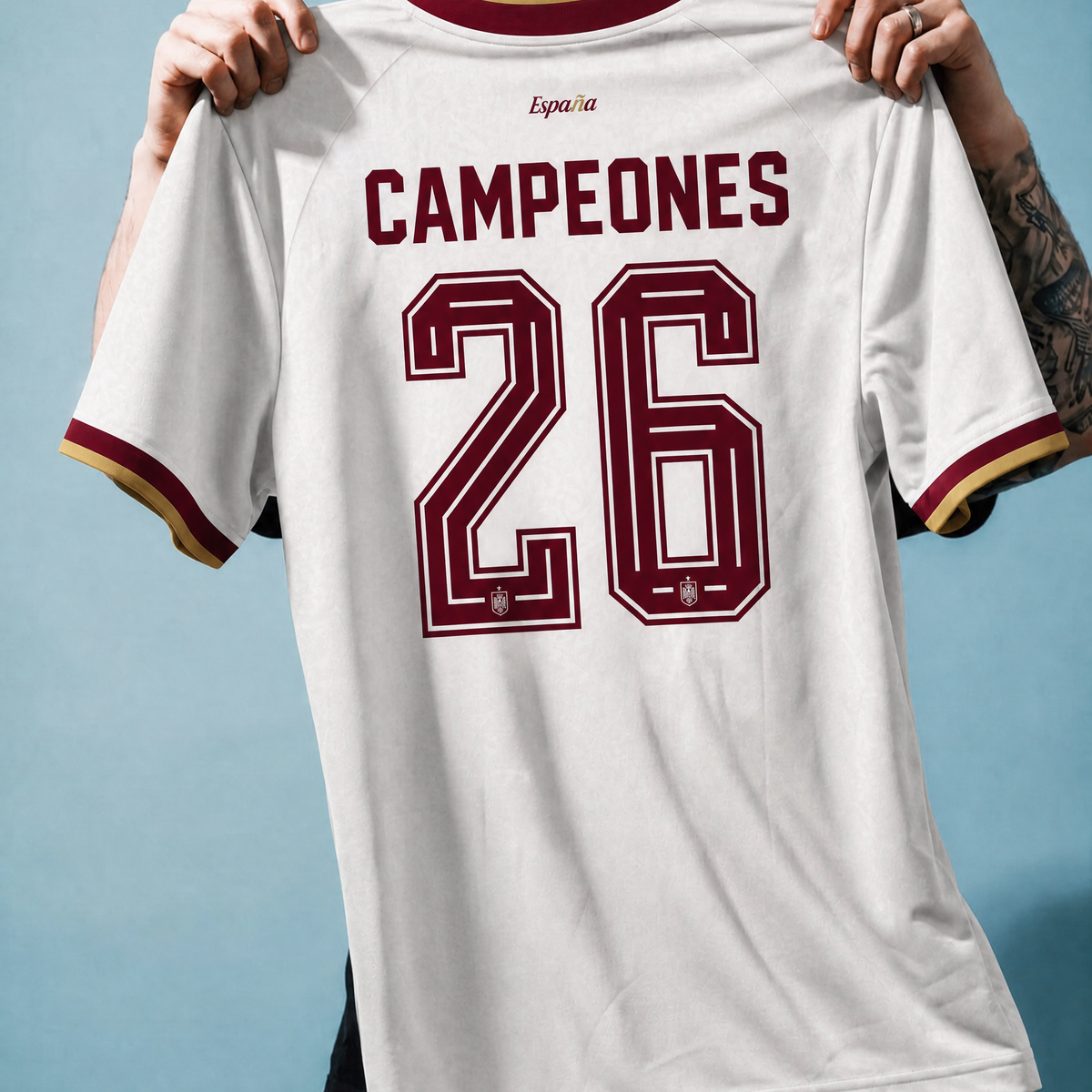 Retro della Maglia Away Spagna 2026 mostrata da vicino con personalizzazione numero 26.