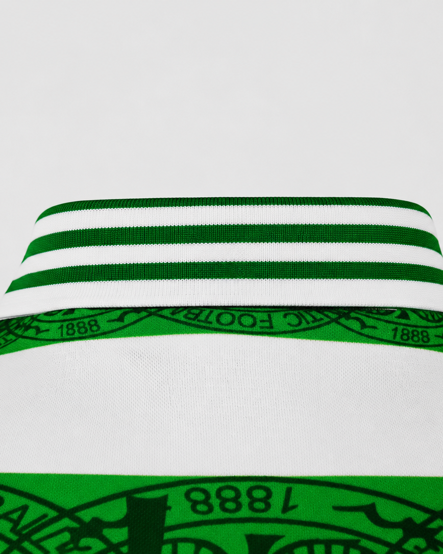 Dettaglio stemma Celtics football shirt 1995/97