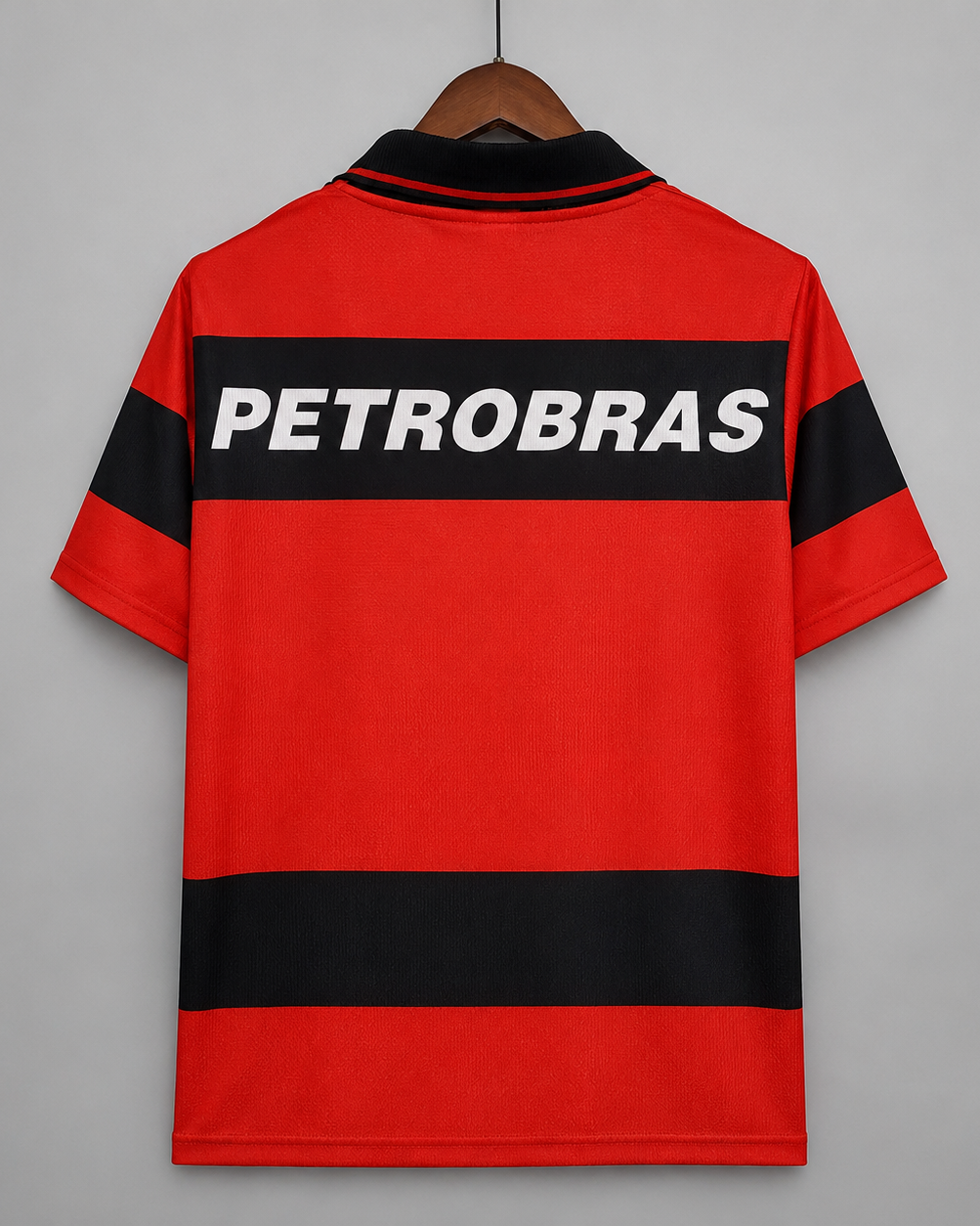 Dettaglio frontale Flamengo jersey home 1999/00 con bande orizzontali