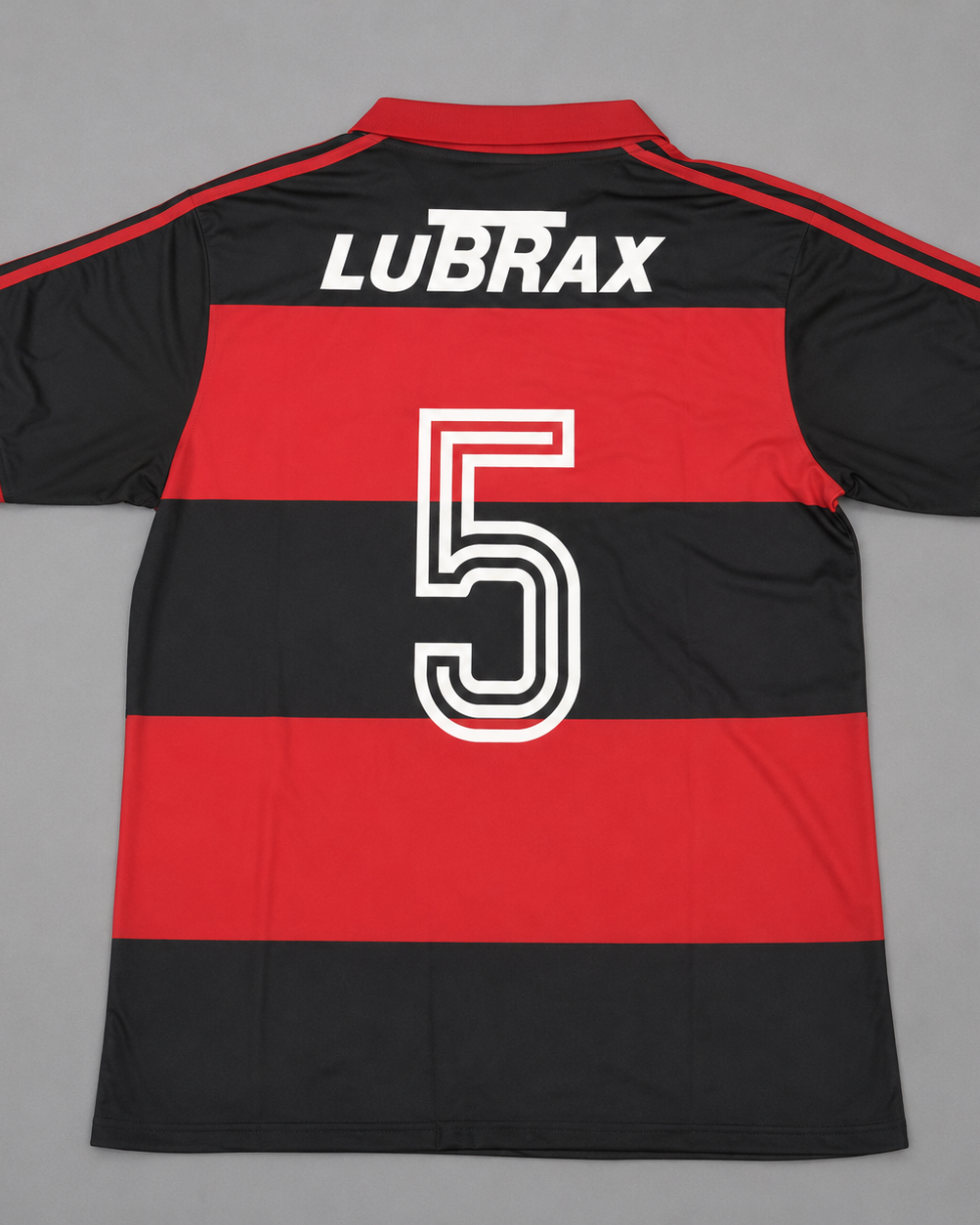 Flamengo home shirt 1990/91 con bande orizzontali rosso nere
