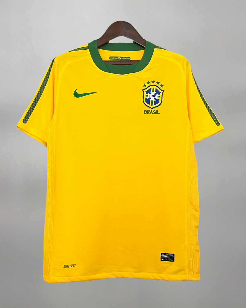 Maglia Brasile 2010 home vista frontale gialla con colletto verde