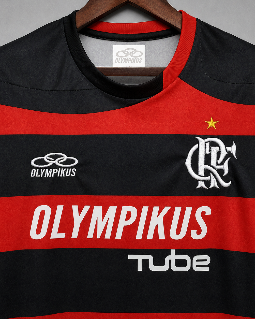Dettaglio frontale Flamengo jersey 2009/10 con bande orizzontali