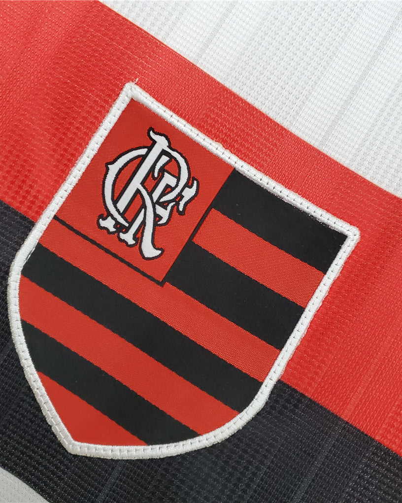 Dettaglio stemma commemorativo Flamengo away jersey 1995 edizione limitata
