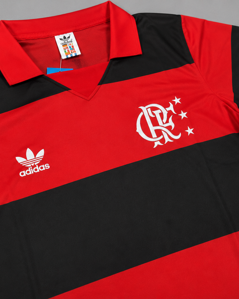Dettaglio stemma storico Flamengo jersey vintage 1982/83