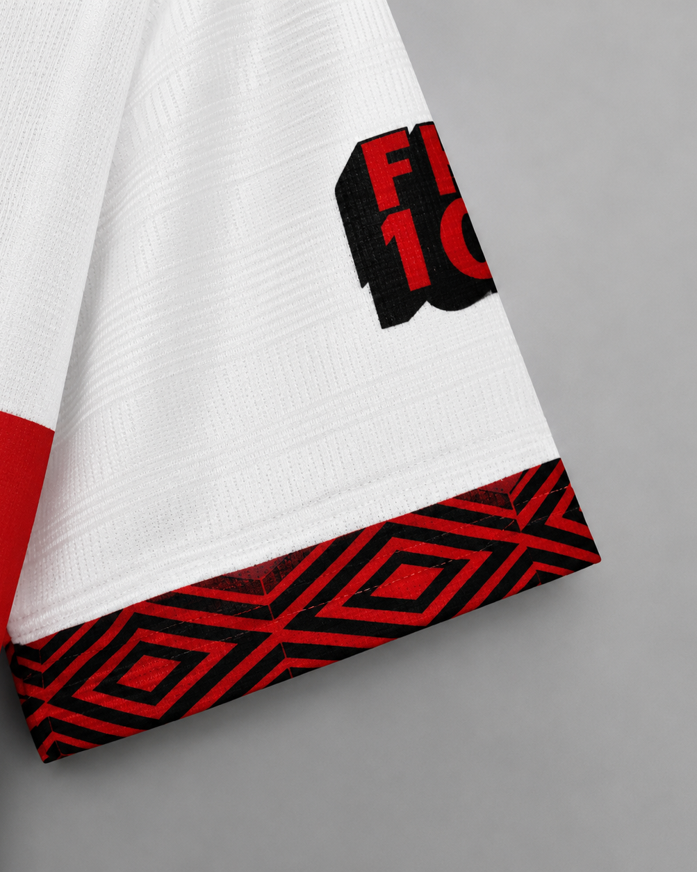 Flamengo jersey away 1995 dettaglio colletto rosso e design rétro