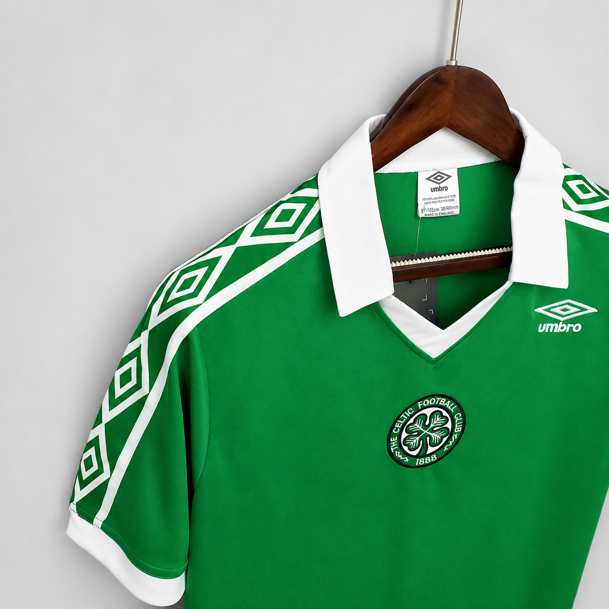 Dettaglio frontale jersey Celtics home anni 70