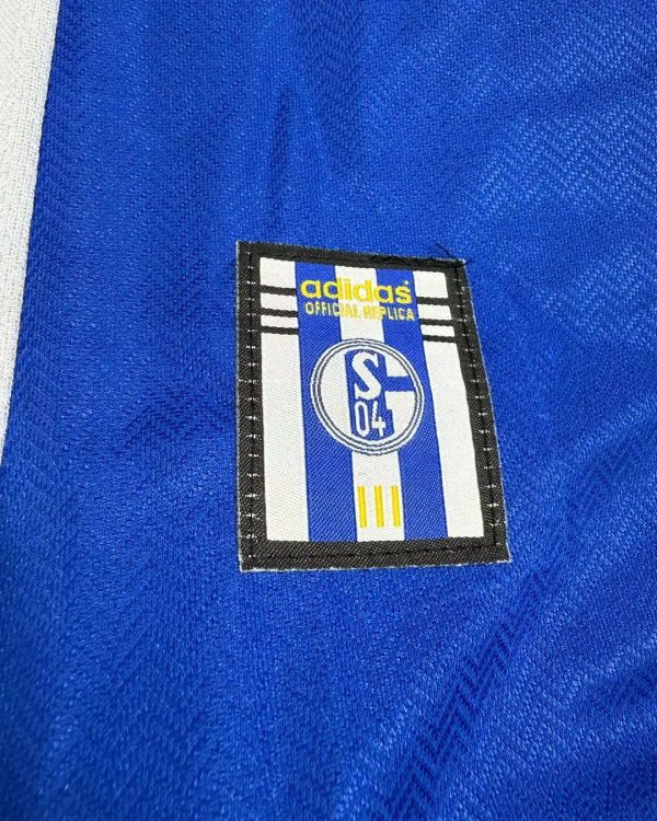 Dettaglio manica Schalke 04 football shirt vintage 1998/00