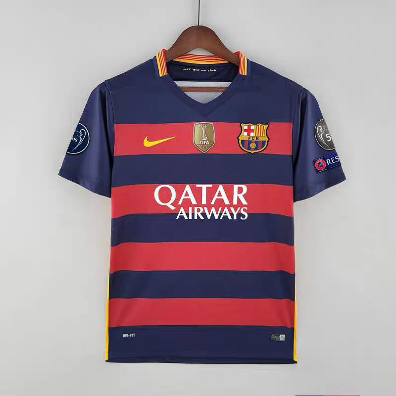 Maglia Barcellona 2015/16 home fronte con sponsor Qatar Airways e logo Nike