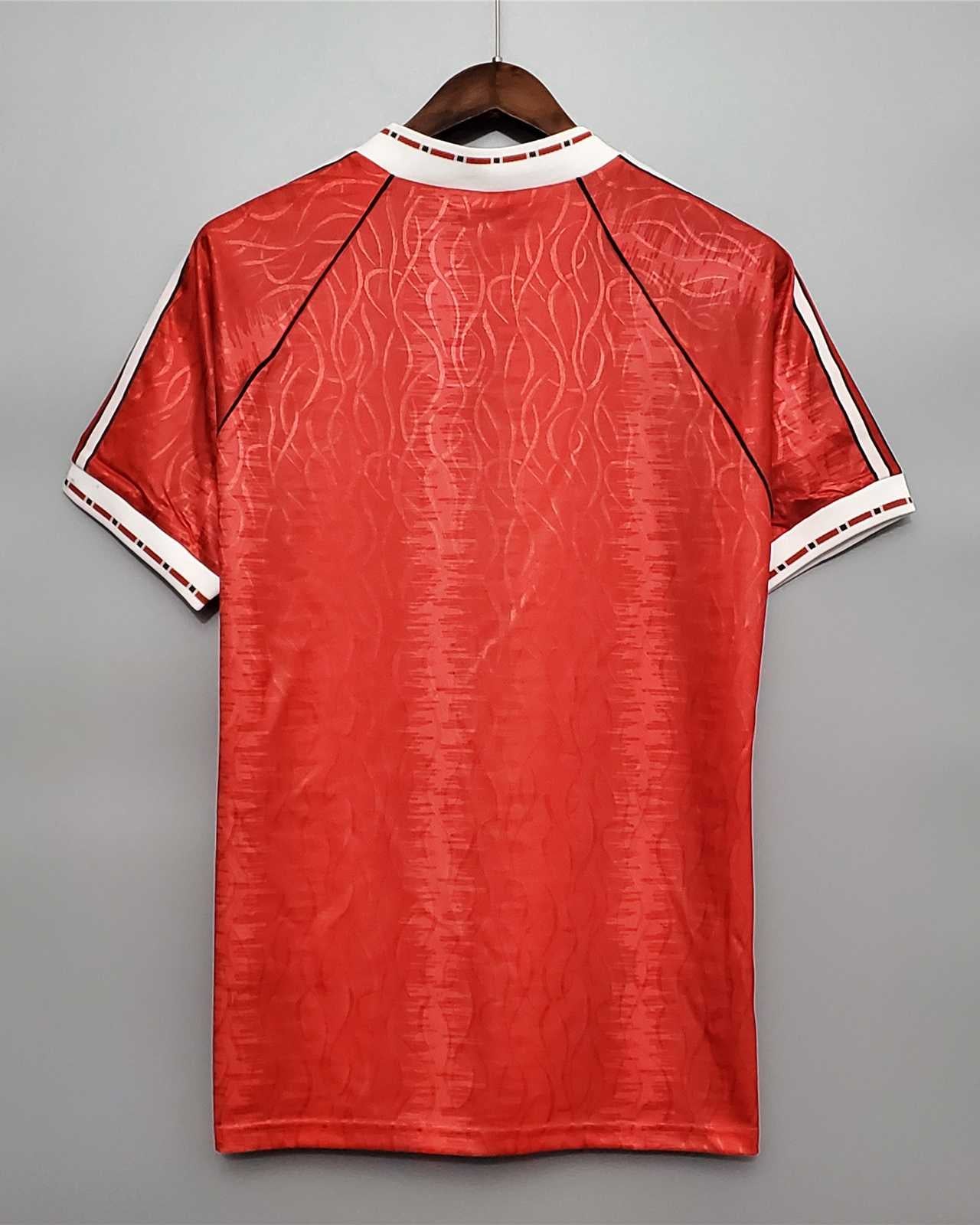 Maglia Manchester United 1991/92 retro vista posteriore design geometrico anni 90