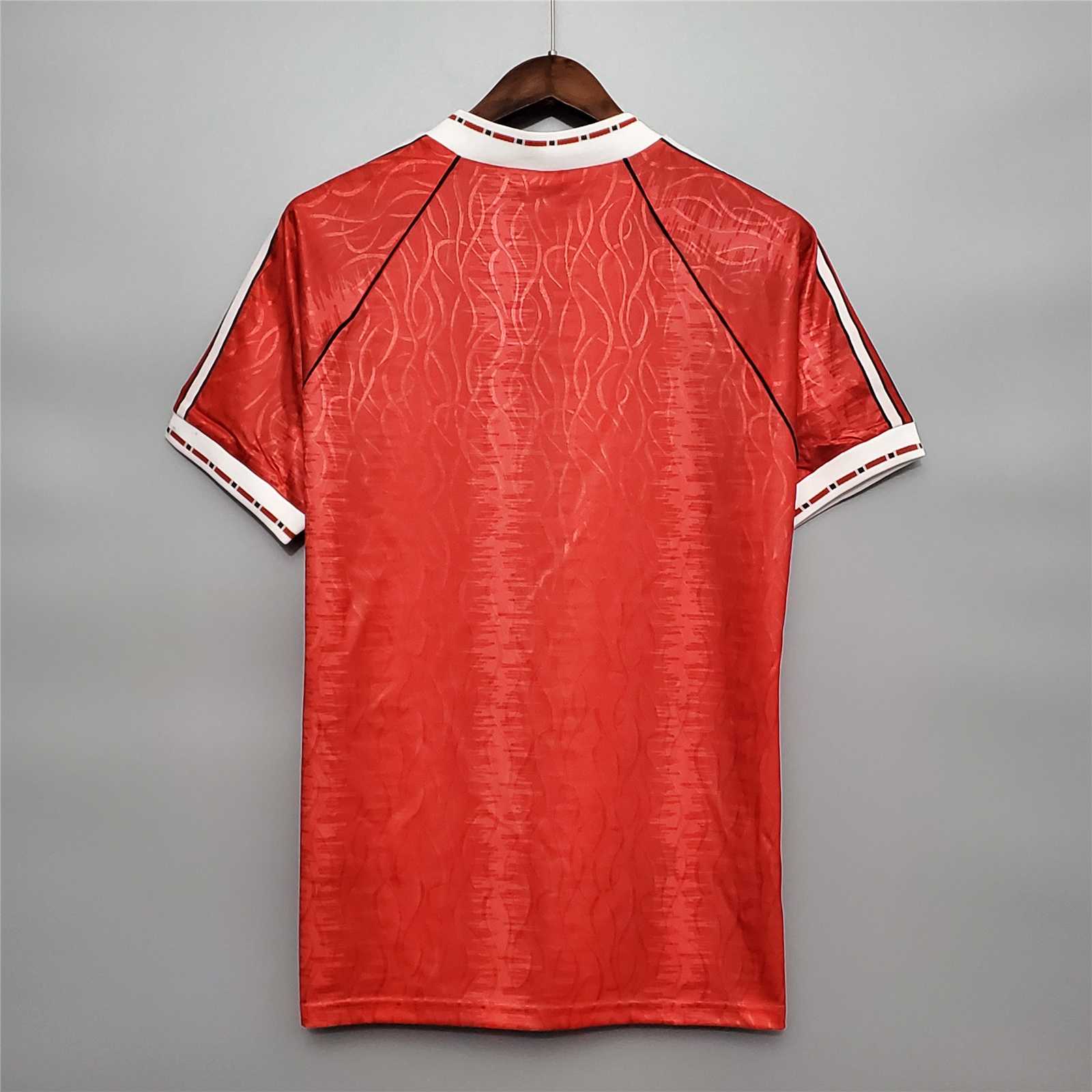 Maglia Manchester United 1991/92 retro vista posteriore design geometrico anni 90