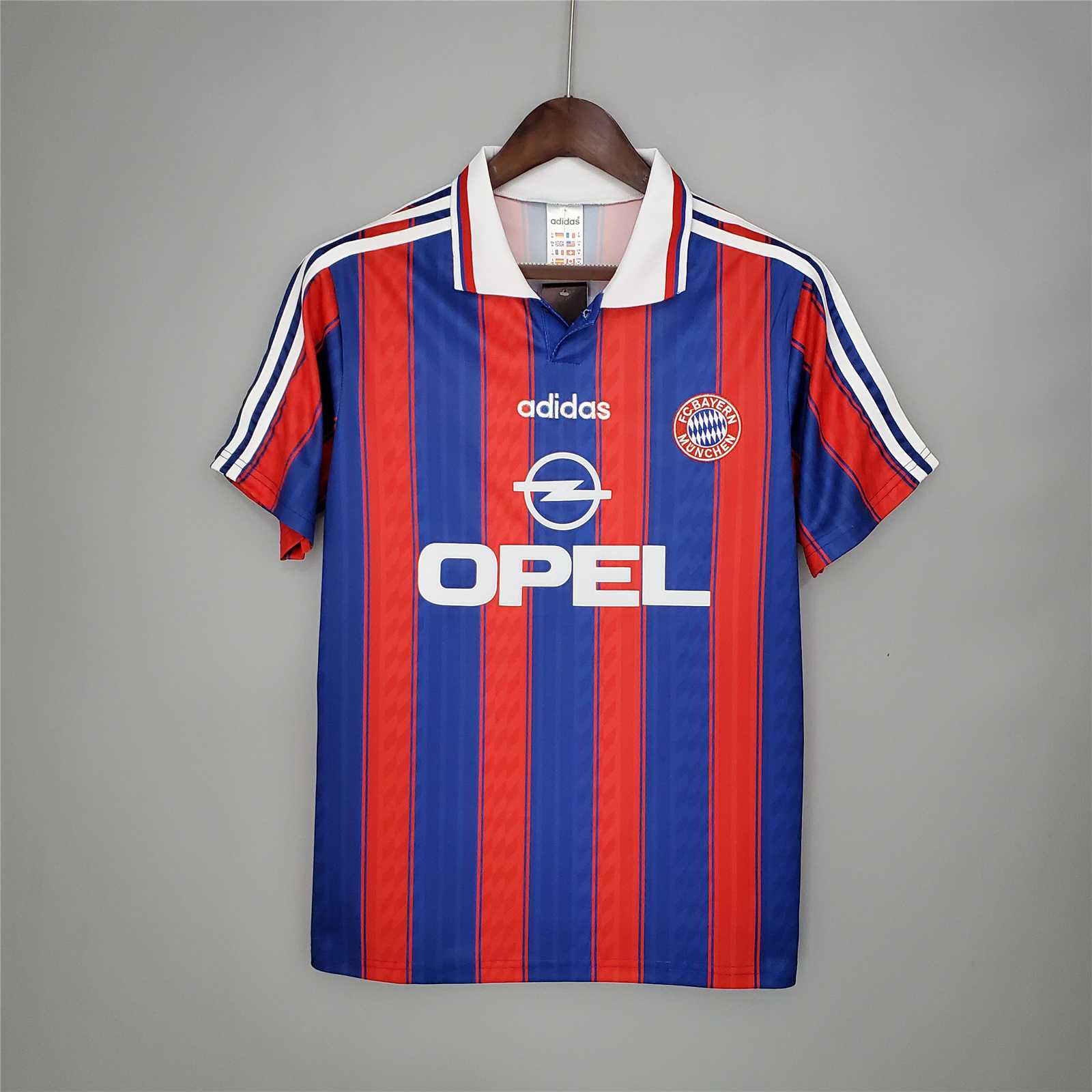 Maglia home Bayern Monaco 1995/96 vintage vista frontale