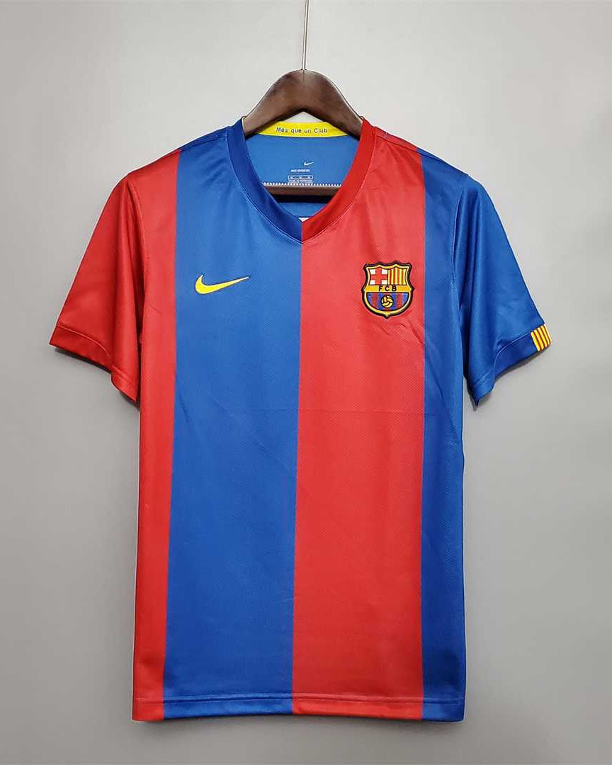 Maglia vintage Barcellona 2006/07 vista frontale strisce rosse e blu