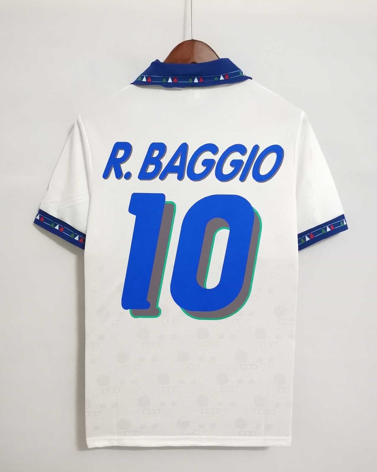 Retro maglia bianca Italia 1994 Baggio numero 10 blu con font originale.