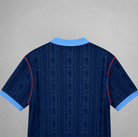 Aston Villa soccer jersey blu con righe verticali tono su tono