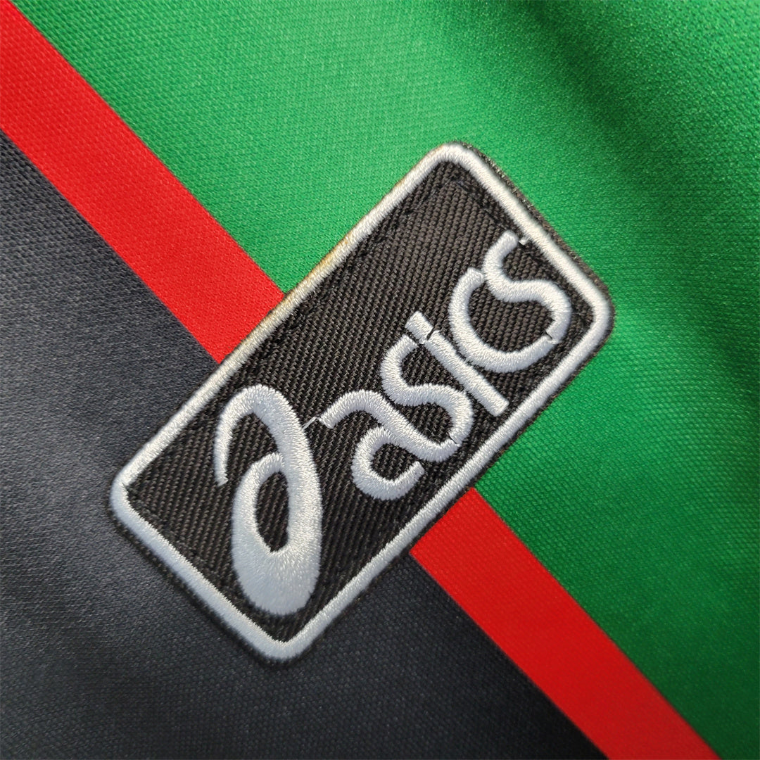 Vista completa Aston Villa away shirt 1993/95 stile vintage