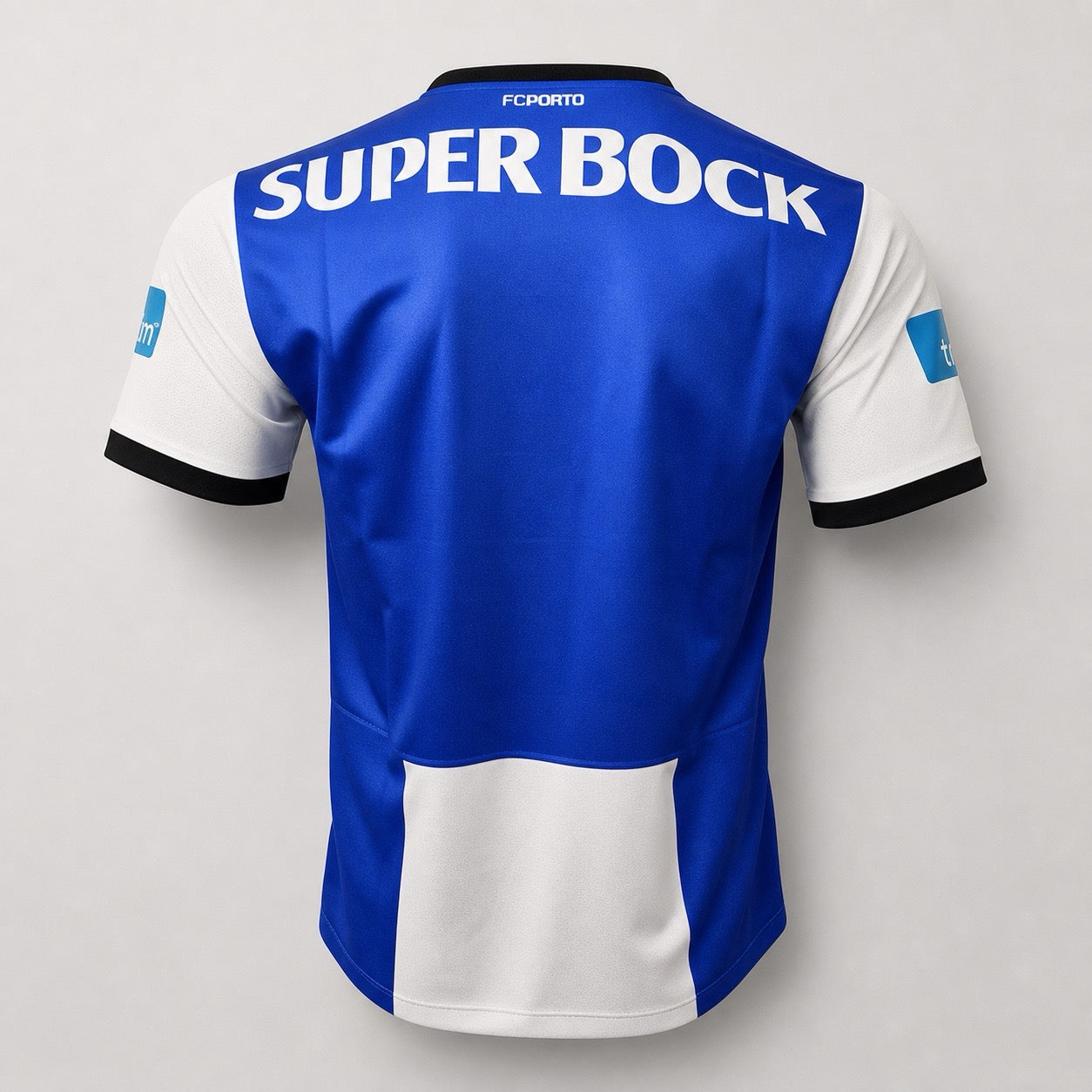 Frontale Porto jersey home 2012/13 design moderno rétro
