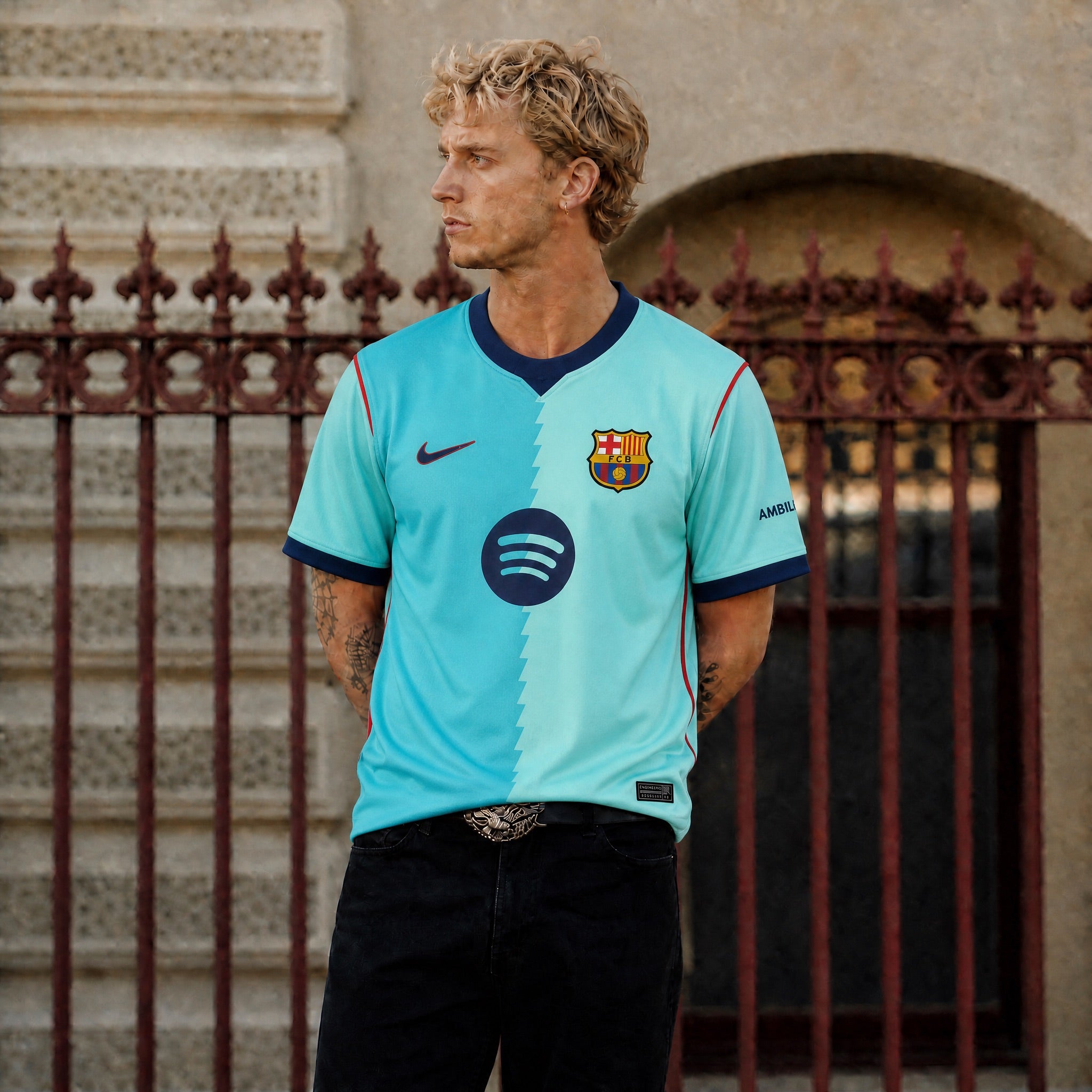 Maglia third Barcellona 2026/27 vista frontale design bicolore azzurro
