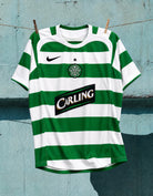 Dettaglio colletto Celtics maglia vintage anni 2000
