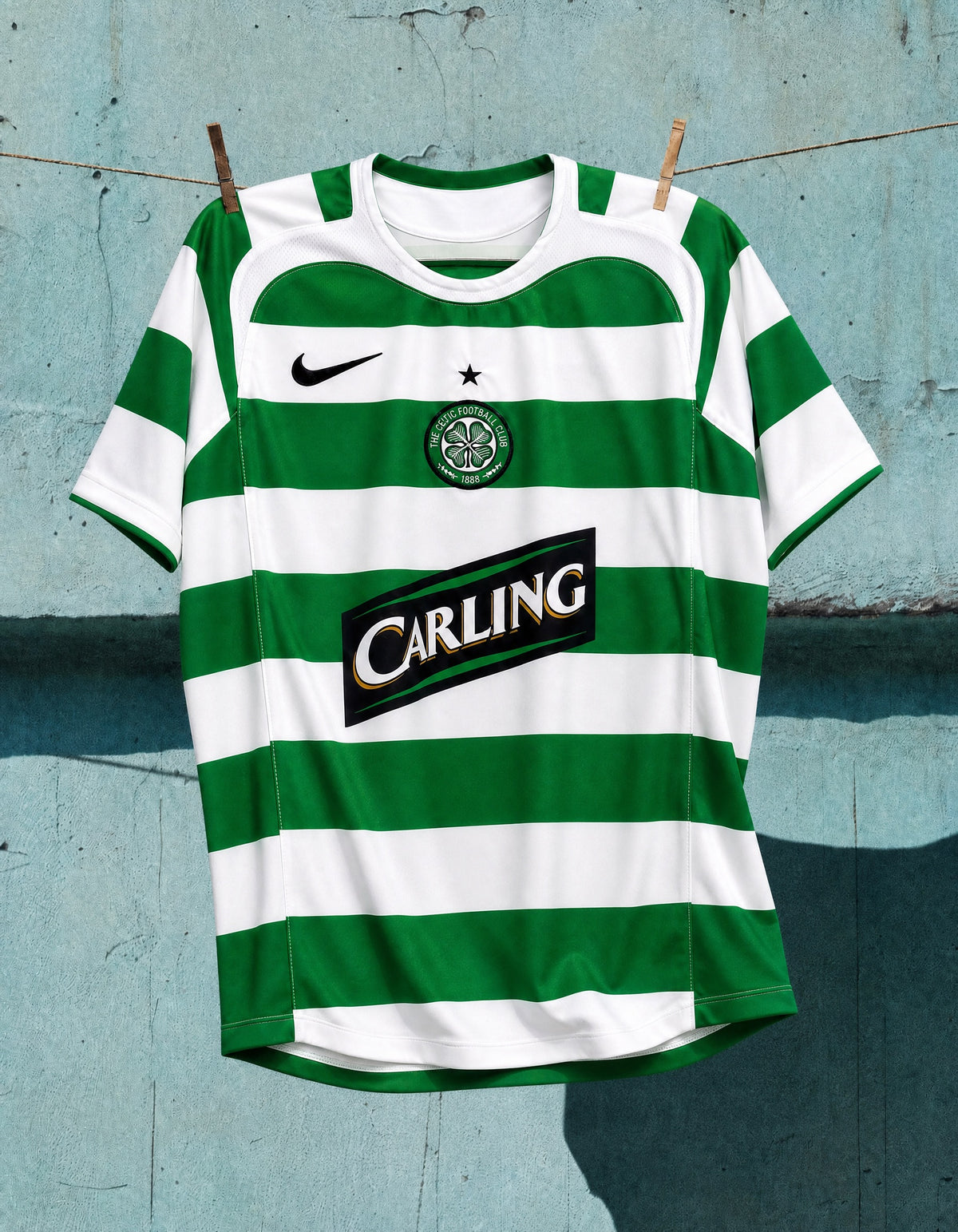 Dettaglio colletto Celtics maglia vintage anni 2000
