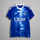Como 1907 maglia home 2025/26 blu con grafica effetto lago

